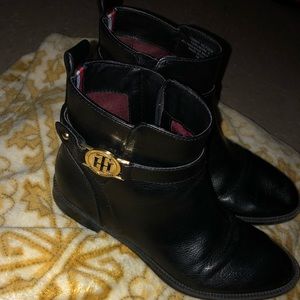 Tommy Hilfiger booties